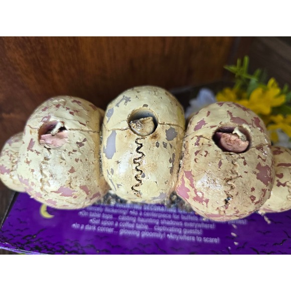 NIB Vintage Bloody Brains Candle Halloween Decor Skulls 90s‎ Oozing Horror New - Picture 8 of 9